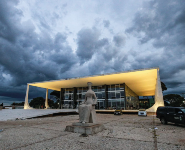 blog_publi_160926 Como a crise no STF pode afetar produtores rurais e revendas?